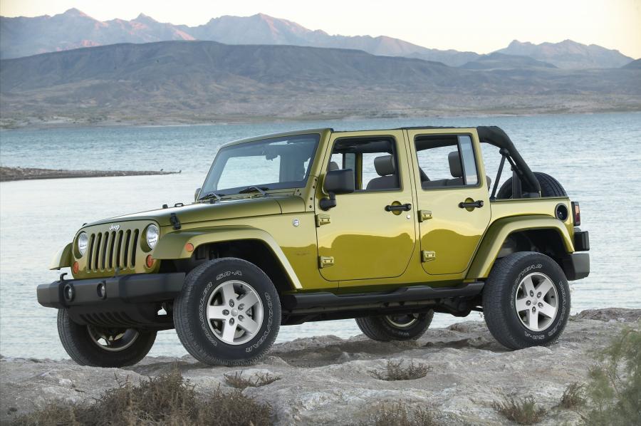  Jeep Wrangler Sahara Unlimited 2006 года  (фото 32 из 121)